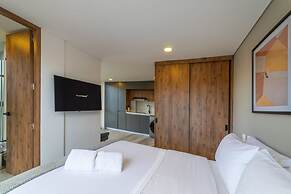 w Classy Loft in Pasadena