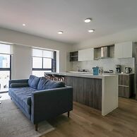 w Bright 2BR Duplex in Miraflores