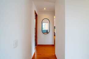 w Centric 2BR In Cabrera