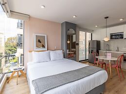 w Comfortable Loft in Santa Ana