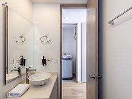 w Comfortable Loft in Santa Ana