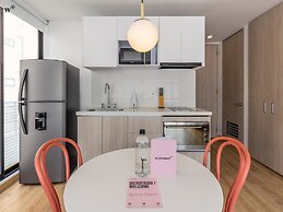 w Comfortable Loft in Santa Ana