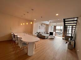 w Lovely Duplex in Laureles