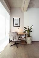 w Lush Loft in Laureles