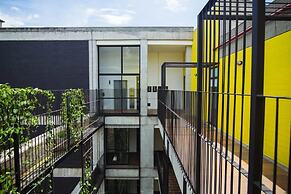 w Lush Loft in Laureles