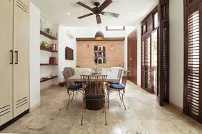 w Sophisticated 3BR House w AC in Cartagena