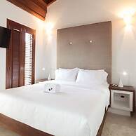 w Sophisticated 3BR House w AC in Cartagena