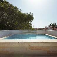 w Sophisticated 3BR House w AC in Cartagena