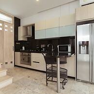 w Sophisticated 3BR House w AC in Cartagena