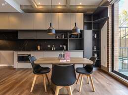 w Monochrome Loft With Terrace in Parque 93