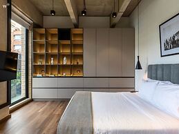 w Monochrome Loft With Terrace in Parque 93