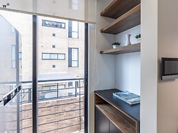 w Splendid Loft in Santa Ana