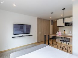 w Splendid Loft in Santa Ana