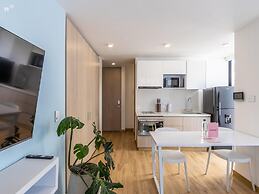 w Authentic Loft in Santa Ana