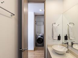 w Authentic Loft in Santa Ana