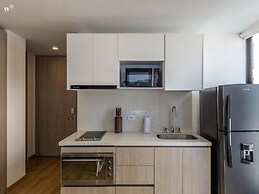 w Authentic Loft in Santa Ana