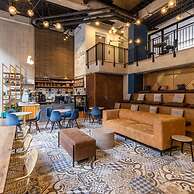 w Modern Loft in Parque Virrey