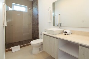 w Modern 3BR w AC in Cartagena