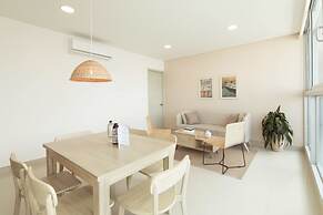 w Modern 3BR w AC in Cartagena