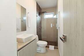 w Modern 3BR w AC in Cartagena