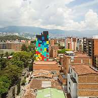 w Beautiful Loft With Balcony in Laureles