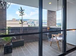 w Beautiful Loft With Balcony in Laureles