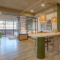 w Beautiful Loft With Balcony in Laureles