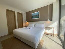 w Lively 1BR With Balcony in Cartagena