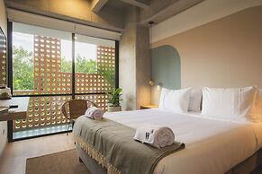 w Stunning 3BR With AC in Laureles