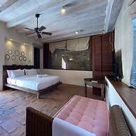 w Amazing 4BR Colonial Villa w AC in Cartagena