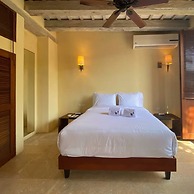 w Amazing 4BR Colonial Villa w AC in Cartagena