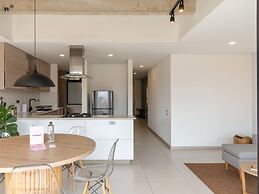 w Amazing 2BR w/ AC in Laureles