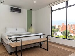 w Amazing 2BR w/ AC in Laureles