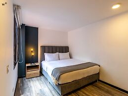 w Spectacular 2BR in Cabrera