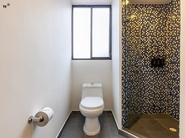 w Spectacular 2BR in Cabrera