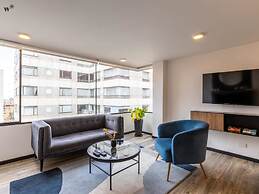 w Spectacular 2BR in Cabrera