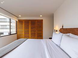 w Spectacular 2BR in Cabrera