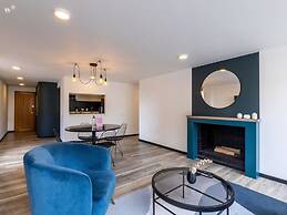 w Spectacular 2BR in Cabrera