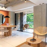 w Lovely 2BR w Balcony n AC in Laureles