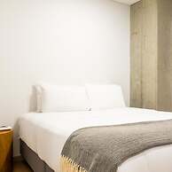 w Lovely 2BR w Balcony n AC in Laureles