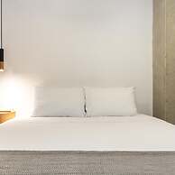 w Lovely 2BR w Balcony n AC in Laureles