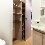 w Lovely 2BR w Balcony n AC in Laureles