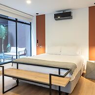 w Lovely 2BR w Balcony n AC in Laureles