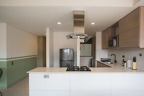 w Amazing 3BR w/ AC in Laureles