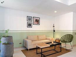 w Beautiful 3BR w/ AC in Laureles