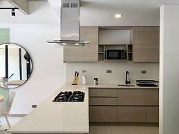 w Lovely 3BR w AC in Laureles