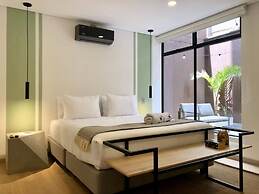 w Lovely 3BR w AC in Laureles