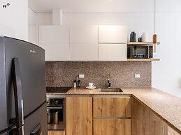 w Amazing Loft in Chico