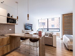 w Amazing Loft in Chico