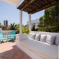 w Vibrant House 5BR w Pool n AC in Cartagena